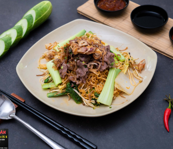 Mỳ xào Bò